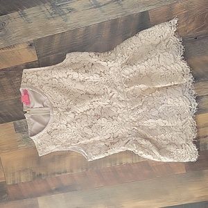 4/$20 Catherine Malandrino Lace Deisgn Top size S